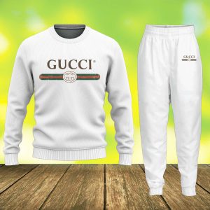 NEW RELEASE – Limited Edition Set Sweater & Pants - HD4032